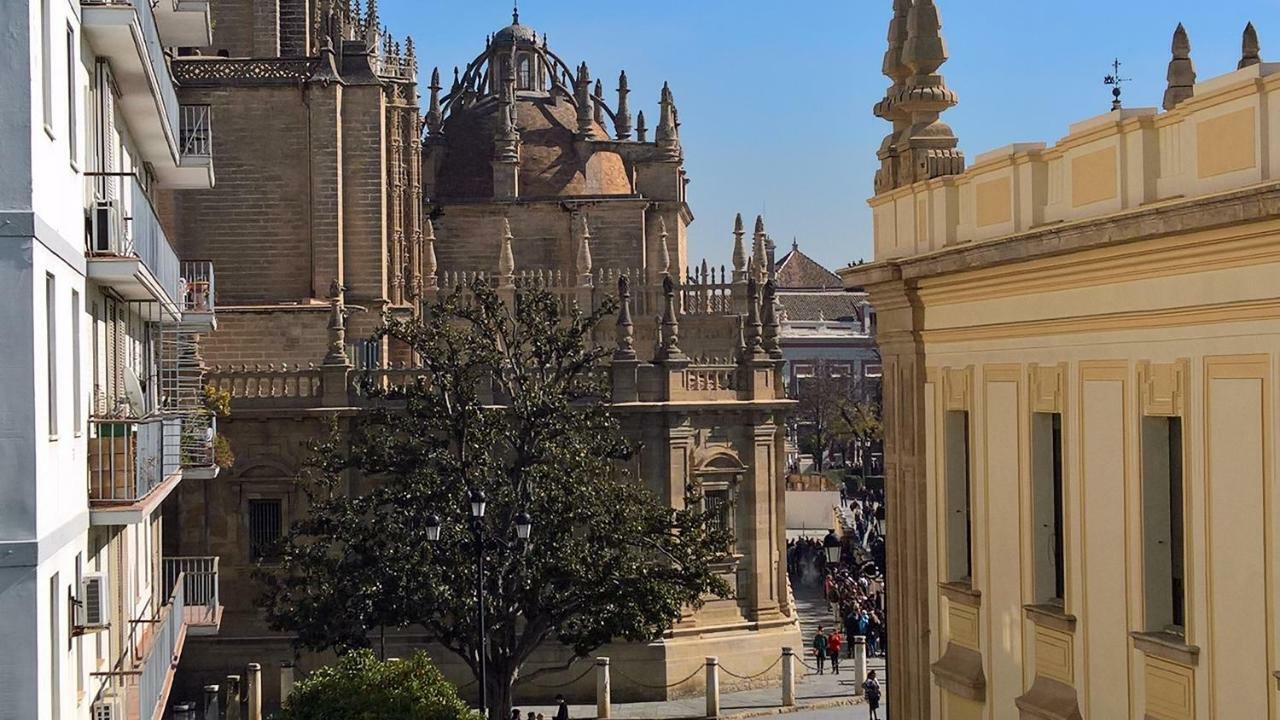 Preciosas Vistas A Catedral Sevilla
